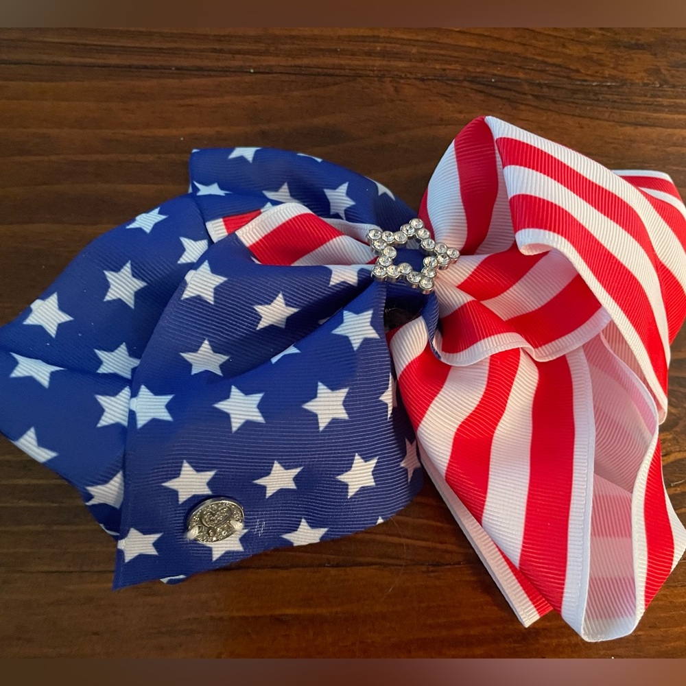 Jojo Siwa signature collection American Flag bow hair clip.